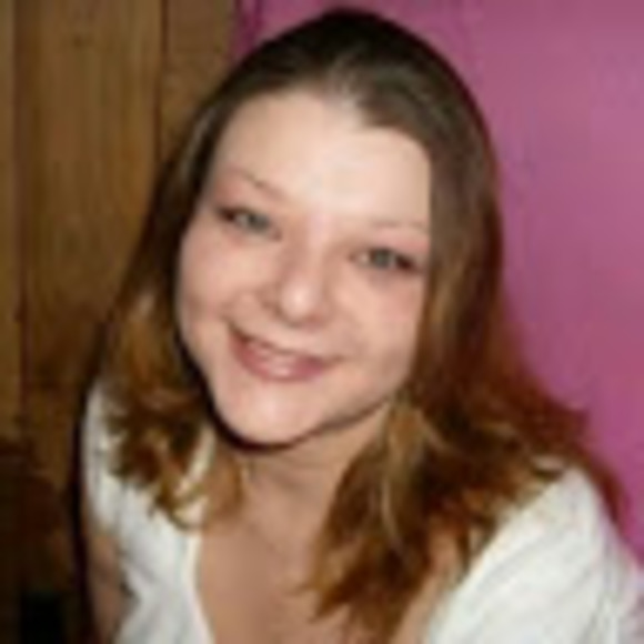 Meet your Posher, April - Picture 1 of 1